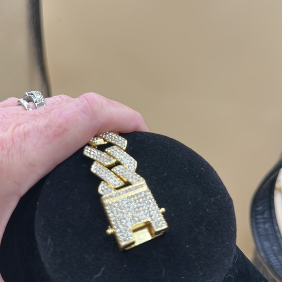 Men’s Cuban link goldstone bracelet with rhinestones about 7.5 inches long… - Picture 2 of 5